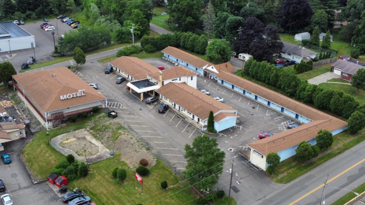 Parkway Inn Vestal Exterior foto